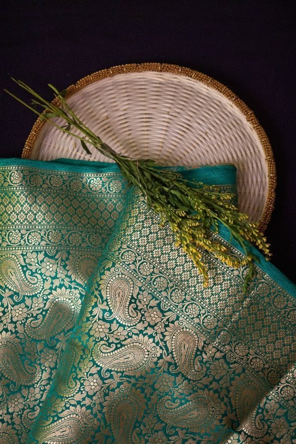 High thread count mul cotton, close up